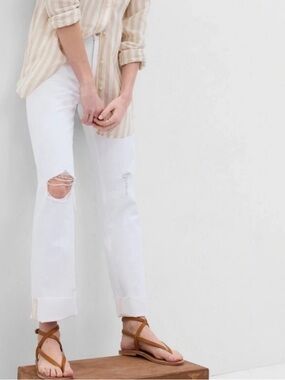 GAP White Girlfriend Jeans Mid Rise Distressed NWT Size 29 Short